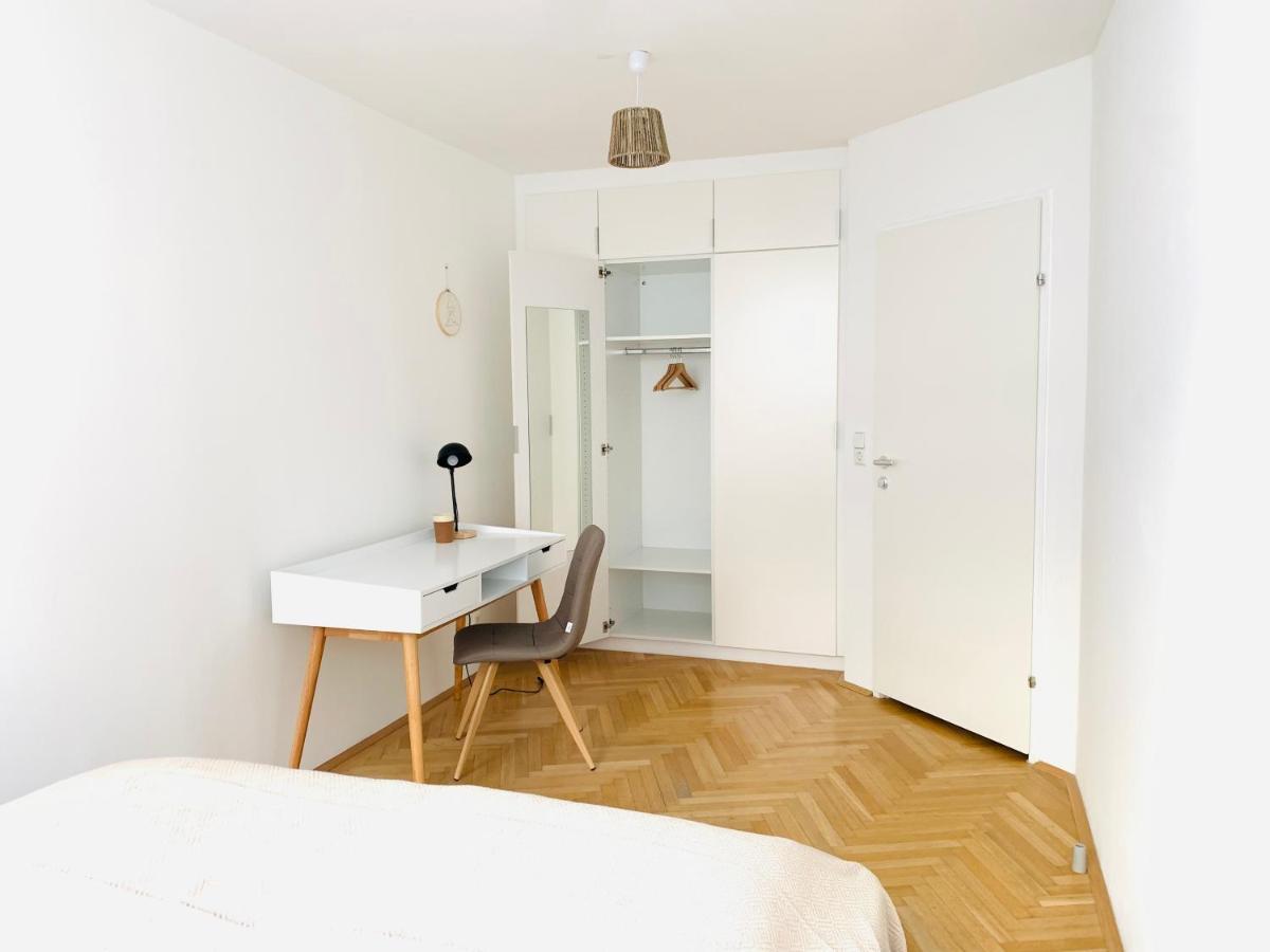 Ruhige Wohnung Im Gasometer Wien *Wifi*U3*Netflix* Dış mekan fotoğraf