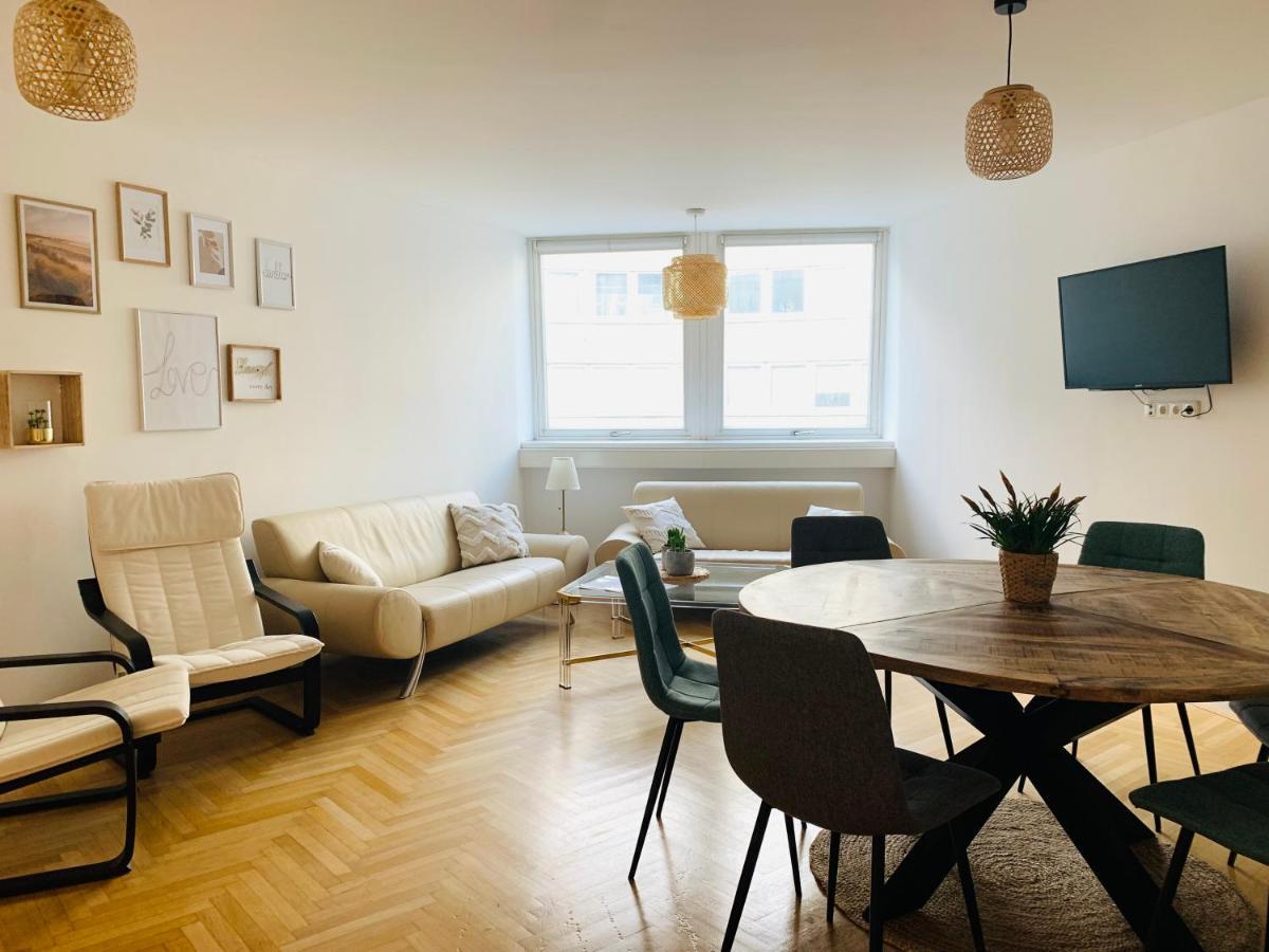 Ruhige Wohnung Im Gasometer Wien *Wifi*U3*Netflix* Dış mekan fotoğraf